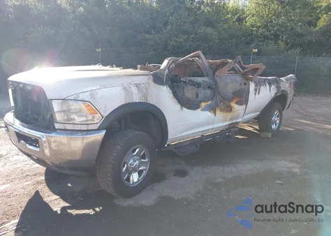 2017 Ram 2500 Tradesman 4X4 8' Box from USA, damaged, VIN 3C6UR5HJ6HG694306